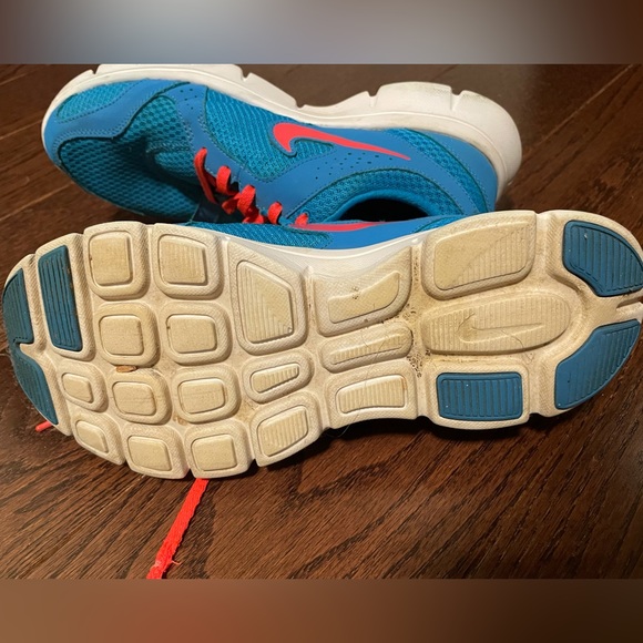 Nike Flex Experience RN 2 Women's Shoes Size 7.5  Blue and Pink Sneaker Running - Picture 7 of 7